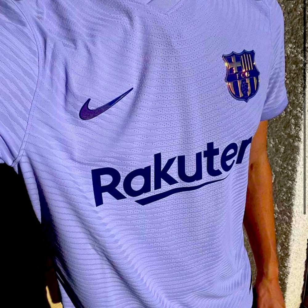 FC Barcelona lilac player version men’s soccer jersey